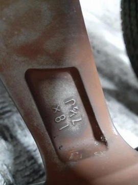 KOLA RÁFKY PNEUMATIKY 235/55/R18 TOYOTA RAV4 IV