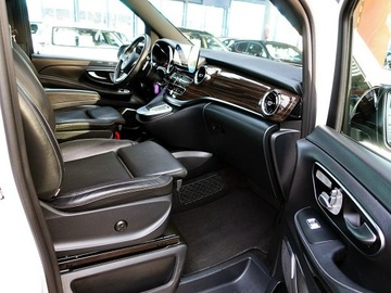 Mercedes Klasa V W447 2023 Mercedes V 300 GWARANCJA 1wł Bezwypad 4-MATIC, zdjęcie 11