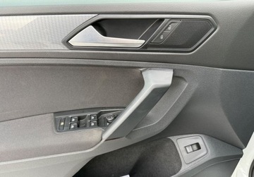 Volkswagen Tiguan II SUV Facelifting 2.0 TDI 150KM 2022 Volkswagen Tiguan salon PL FV VAT 23 manualna skrzynia biegow bezwypadk, zdjęcie 19
