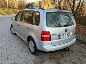 Volkswagen Touran I 1.6 102KM 2006 Volkswagen Touran 1.6 Benzyna 7osób, zdjęcie 3