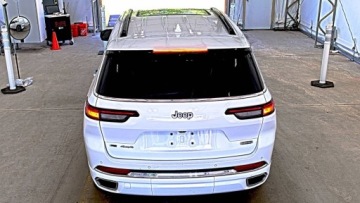 Jeep Grand Cherokee IV 2022 Jeep Grand Cherokee L Overland 2022 3.6 Benzyna 293KM, zdjęcie 2