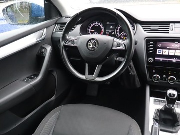 Skoda Octavia III Kombi Facelifting 1.6 TDI 115KM 2018 Skoda Octavia 1.6 TDI, Salon Polska, Klima, zdjęcie 6
