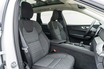 Volvo XC60 II Crossover Plug-In Facelifting 2.0 T6 350KM 2024 Volvo XC 60 YV1UZH4V0S1132937, zdjęcie 18