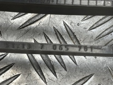 BMW OE 7065701 5' E60 E61 dekoratyvinės radiatoriaus grotelės inkstas kairė – nuotrauka 12