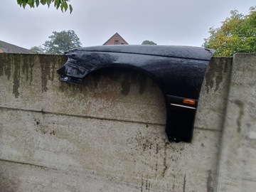BLATNÍK LEVÝ PŘEDNÍ OPEL OMEGA B REZ FOTO SPODEK LEHCE BIERZE