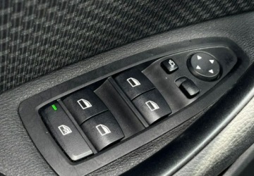 BMW X1 F48 Crossover Plug-In 1.5 25e 220KM 2020 BMW X1 xDrive Plug-In PDC Automat Led Navi Tempomat FV23 1.5, zdjęcie 32