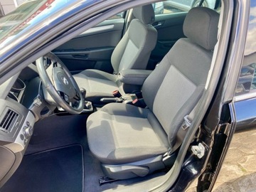 Opel Astra H Kombi 1.4 TWINPORT ecoFLEX 90KM 2010 Opel Astra Edition 111 Jahre 1.4 Benzyna 90KM, zdjęcie 9