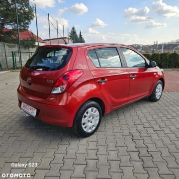 Hyundai i20 I Hatchback 5d Facelifting 1.2 DOHC 85KM 2012 Hyundai i20 Hyundai i20 1.2 Trend 1.2 Benzyna 86KM, zdjęcie 9