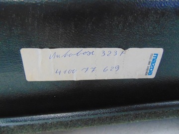 DOKLÁDANÁ POLIČKA KUFRU ZADNÍ MAZDA 323 F