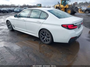 BMW Seria 5 G30-G31 2021 BMW Seria 5 M550i xDrive 2021 4.4l 4.4 Benzyna 523KM, zdjęcie 3
