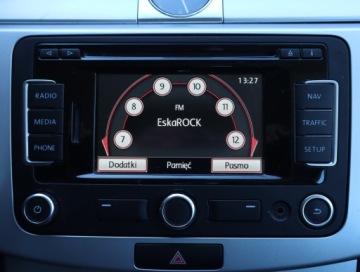 Volkswagen Passat B7 Variant 1.6 TDI CR DPF BlueMotion 105KM 2013 VW Passat 1.6 TDI, Salon Polska, Navi, Xenon, zdjęcie 11