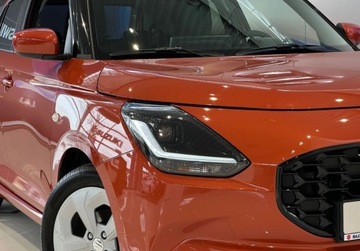 Suzuki Swift VI Hatchback Facelifting 1.2 DualJet SHVS 83KM 2025 Suzuki Swift Premium Plus 1.2 mild Hybrid 2WD 5MT Flame Orange NOWY SWIFT, zdjęcie 26