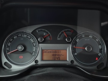 Fiat Linea Sedan 1.4 77KM 2011 Fiat Linea 1.4, Salon Polska, Klima, zdjęcie 10