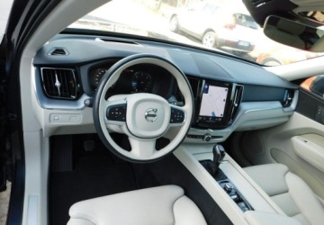 Volvo XC60 II Crossover D3 150KM 2020 Volvo XC 60 z Gwarancja Kamery 360 BLiS Skora Bezowa Panorama Dach 2.0, zdjęcie 13