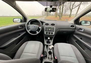 Ford Focus I Sedan 1.6 16V 100KM 2005 Ford Focus Niski przebieg, oryginal, bezwypadkowy, bez korozji. 1.6 100KM, zdjęcie 24