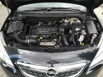 Opel Astra J Hatchback 5d 1.4 Turbo ECOTEC 140KM 2012 Opel Astra 1.4 16v 140KM Klima Tempomat Sensory, zdjęcie 21