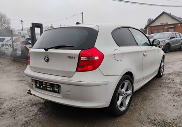 BMW Seria 1 E81/E87 Hatchback 5d E87 1.6 116i 122KM 2011 BMW Seria 1 2011r, 2.0 Benzyna. Lekko uszkodzony lewy bok. Jezdzi. 1.6, zdjęcie 2