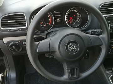 Volkswagen Golf VI Hatchback 5d 1.4 80KM 2011 Volkswagen Golf 1.4MPI +LPG 80KM Klimatronic, zdjęcie 13