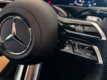 Mercedes Klasa E W214 Sedan 2.0 200 204KM 2025 MERCEDES-BENZ E Klasa 200 AMG Sedan 2.0 (204KM) 2025, zdjęcie 11