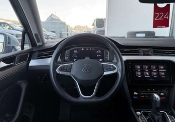 Volkswagen Passat 2022 Volkswagen Passat Variant Hak IQ.Light Travel Assist Kamery 360 Salon P, zdjęcie 17