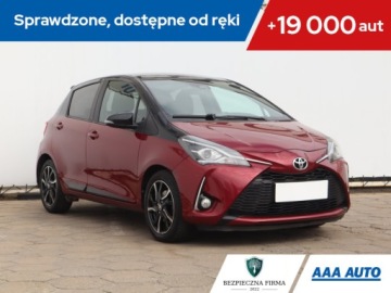 Toyota Yaris III Hatchback 5d Facelifting 2017 1.5 Dual VVT-iE 111KM 2018 Toyota Yaris 1.5 Dual VVT-i, Salon Polska
