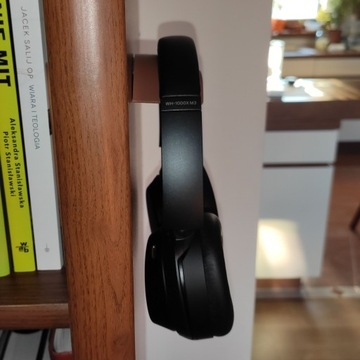 Подвеска для наушников Sony WH-1000XM4, коричневая
