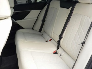 BMW Seria 5 G90-91 2026 BMW Seria 5 540d xDrive Sport Sedan 3.0 (303KM) 2026, zdjęcie 11