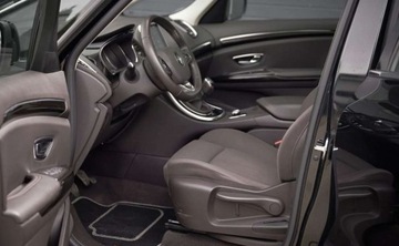 Renault Espace V Van 1.6 Energy dCi 130KM 2015 Renault Espace Renault Espace 1.6 dCi Energy Life 7os 1.6 Diesel 130KM, zdjęcie 11