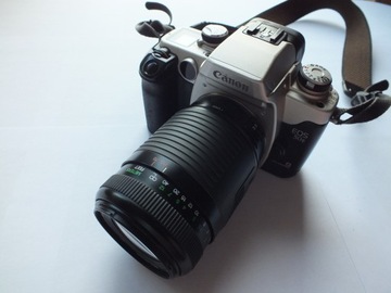 Canon EOS 50E + MC Soligor AF Zoom-Macro 70-210 mm f4,5-5.6 - sprawny