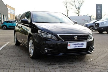 Peugeot 308 II SW Facelifting 1.2 PureTech 110KM 2018 Peugeot 308 Po wymianie rozrzadu Navi Tempomat..., zdjęcie 2