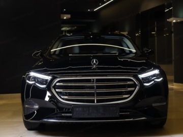 Mercedes Klasa E W214 Sedan 2.0 220d 197KM 2025 E Klasa 220 d 4-Matic Exclusive 2.0 (197KM) 2025, zdjęcie 1