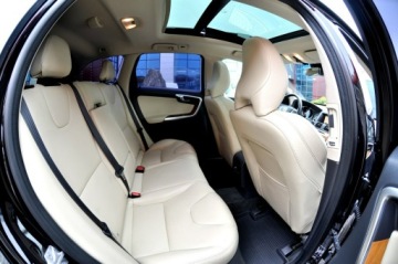 Volvo XC60 I SUV Facelifting 2.0 D4 DRIVE-E 190KM 2017 Volvo XC 60 2,0 190KM D4 Automat Navi Skóra, zdjęcie 12