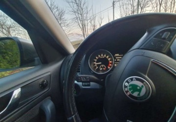 Skoda Yeti Minivan 1.6 CR DPF 105KM 2013 Skoda Yeti Skoda Yeti 1.6 TDI GreenLine 1.6 Diesel 105KM, zdjęcie 14