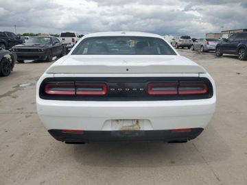 Dodge Challenger III 2018 Dodge Challenger RT 2018 5.7l 5.7 Benzyna 375KM, zdjęcie 2