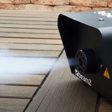 Дымогенератор BeamZ мощностью 700 Вт с пилотной жидкостью