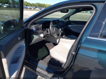  Genesis G70 2022 2.0 Benzyna 252KM, zdjęcie 10