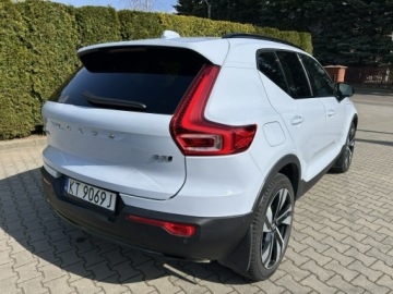 Volvo XC40 Crossover Facelifting 2.0 B5 250KM 2023 Volvo XC 40 B5 AWD R-Design, zdjęcie 4