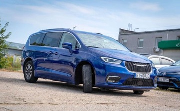 Chrysler Pacifica II 3.6 V6 Hybrid 264KM 2021 Chrysler Pacifica Chrysler Pacifica 3.6 eHybrid 264KM 3.6 Hybryda 264KM, zdjęcie 3
