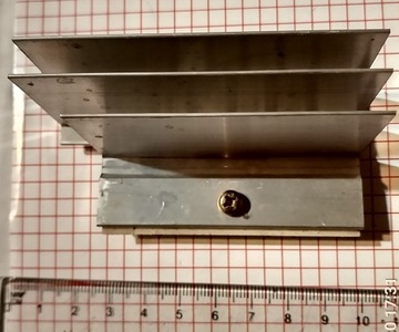 RADIATOR 82x38x39mm / 3158D