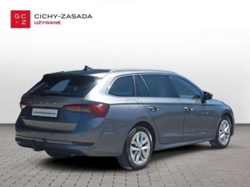 Skoda Octavia IV Liftback 2.0 TDI 150KM 2023 Skoda Octavia 2.0TDI 150KM FV23 DSG Style DCC Hak LED Matrix Head-Up Pakie, zdjęcie 4