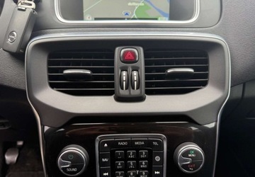 Volvo V40 II Cross Country 2.0 D3 DRIVE-E 150KM 2016 Volvo V40 Bardzo zadbany pelen serwis 2.0 Diesel 150KM, zdjęcie 16