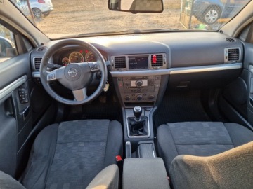 Opel Vectra C Sedan 1.9 CDTI ECOTEC 120KM 2007 Opel Vectra Opel Vectra C 1.9 1.9 Tdi Raty Zamiana 1.9 Diesel 120KM, zdjęcie 8