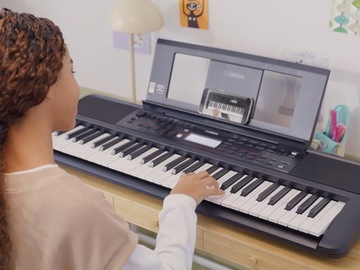 Yamaha PSR-E383 keyboard do nauki + STATYW + KSIĄŻKA, organy