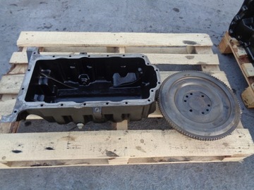 Головка двигателя PERKINS 1104D-E44TA NJ38698 запчасти