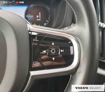 Volvo XC60 II 2020 Volvo XC 60 T8 AWD Plug-In Hybrid Momentum Pro 303, zdjęcie 9