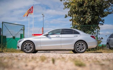 Mercedes Klasa C W205 Limuzyna 300 245KM 2017 Mercedes-Benz Klasa C Mercedes-Benz Klasa C W205 300 2.0 4Matic 245KM 2.0, zdjęcie 4