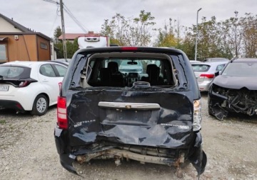 Chrysler Grand Voyager 2.8 CRD 163KM 2010 Chrysler Grand Voyager 2010r, 2.8 DIESEL. AUTOMAT. Uszkodzony tyl. Jezdzi, zdjęcie 23