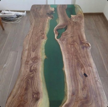 Профессиональная бесцветная эпоксидная смола Борм 1,5л.