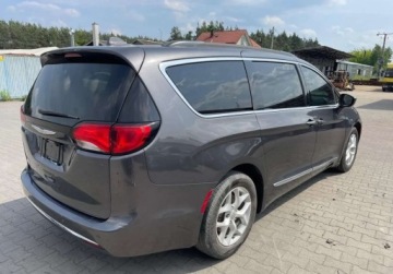 Chrysler Pacifica II 2017 Chrysler Pacifica 2017 Chrysler Pacifica - W POLSCE, po oplatach i akcyzie
