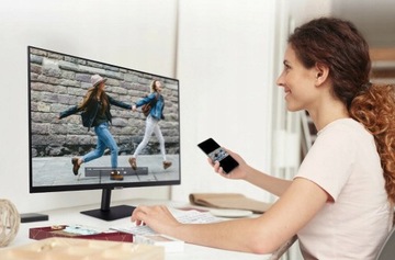 Samsung Smart TV HDR 32 ДЮЙМА 4K UHD WiFi HDR ДИНАМИКИ USB-C + ПУЛЬТ ДУ
